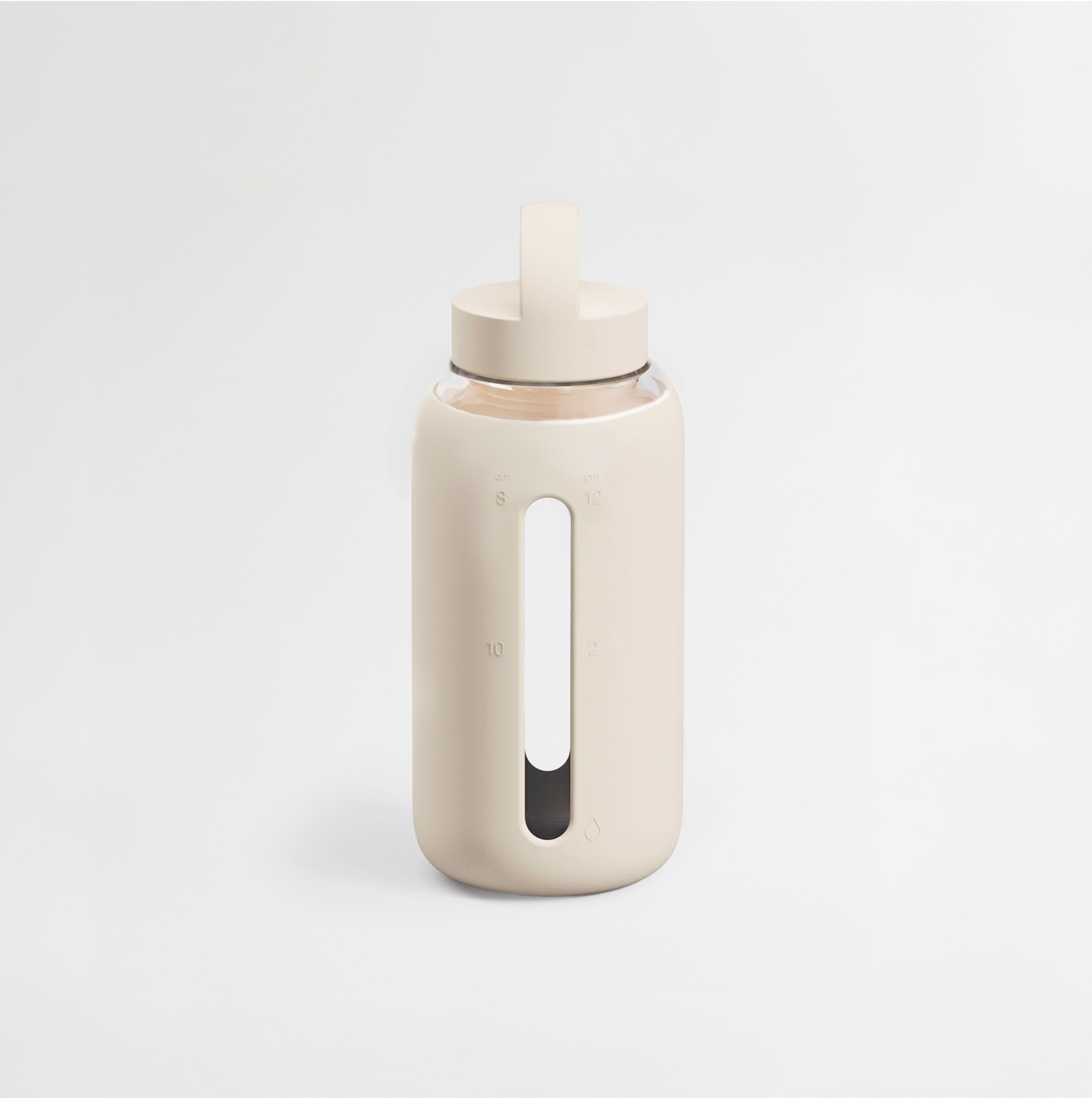 Side view of 800ml borosilicate glass hydration bottle with beige silicone sleeve and visible time markers.